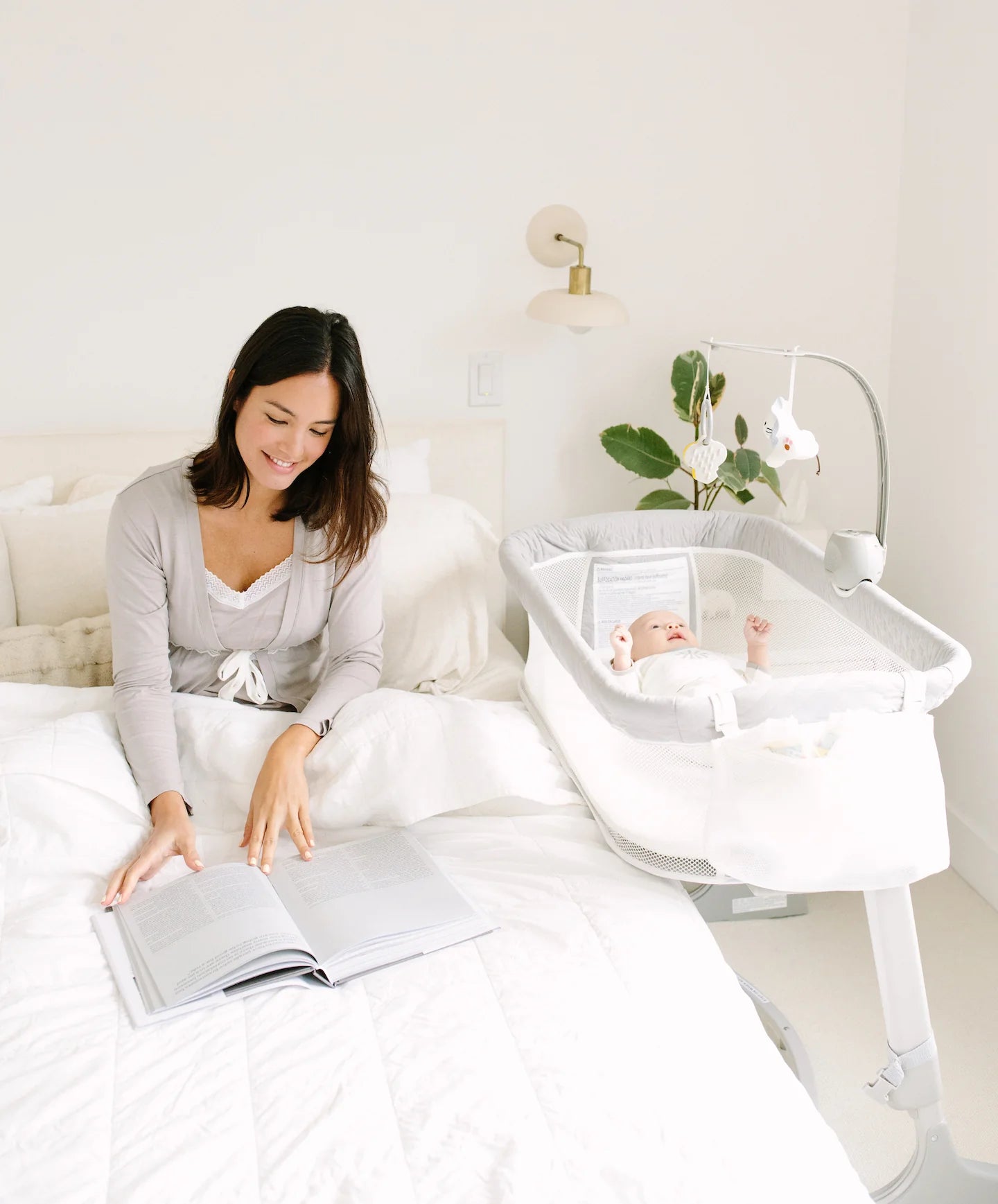 Arm's Reach Versatile™ CO-SLEEPER® Bassinet