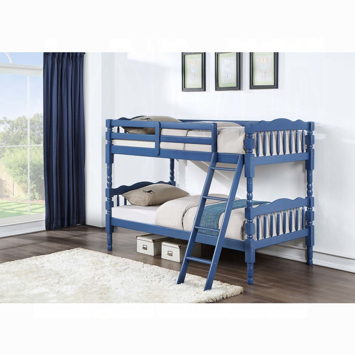 Homestead Twin/Twin Bunk Bed